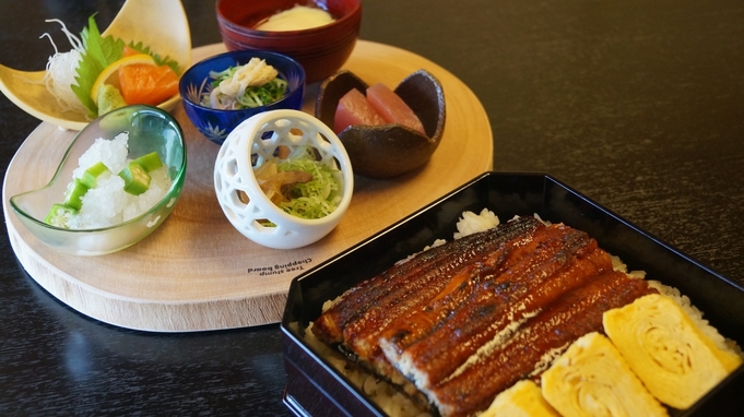 【夕食付】当館自慢のうなぎ蒲焼重をご堪能ください。日本三古湯の天然温泉で至福のひととき（通年）